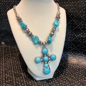 Turquoise and silver tone necklace with turquoise cross.